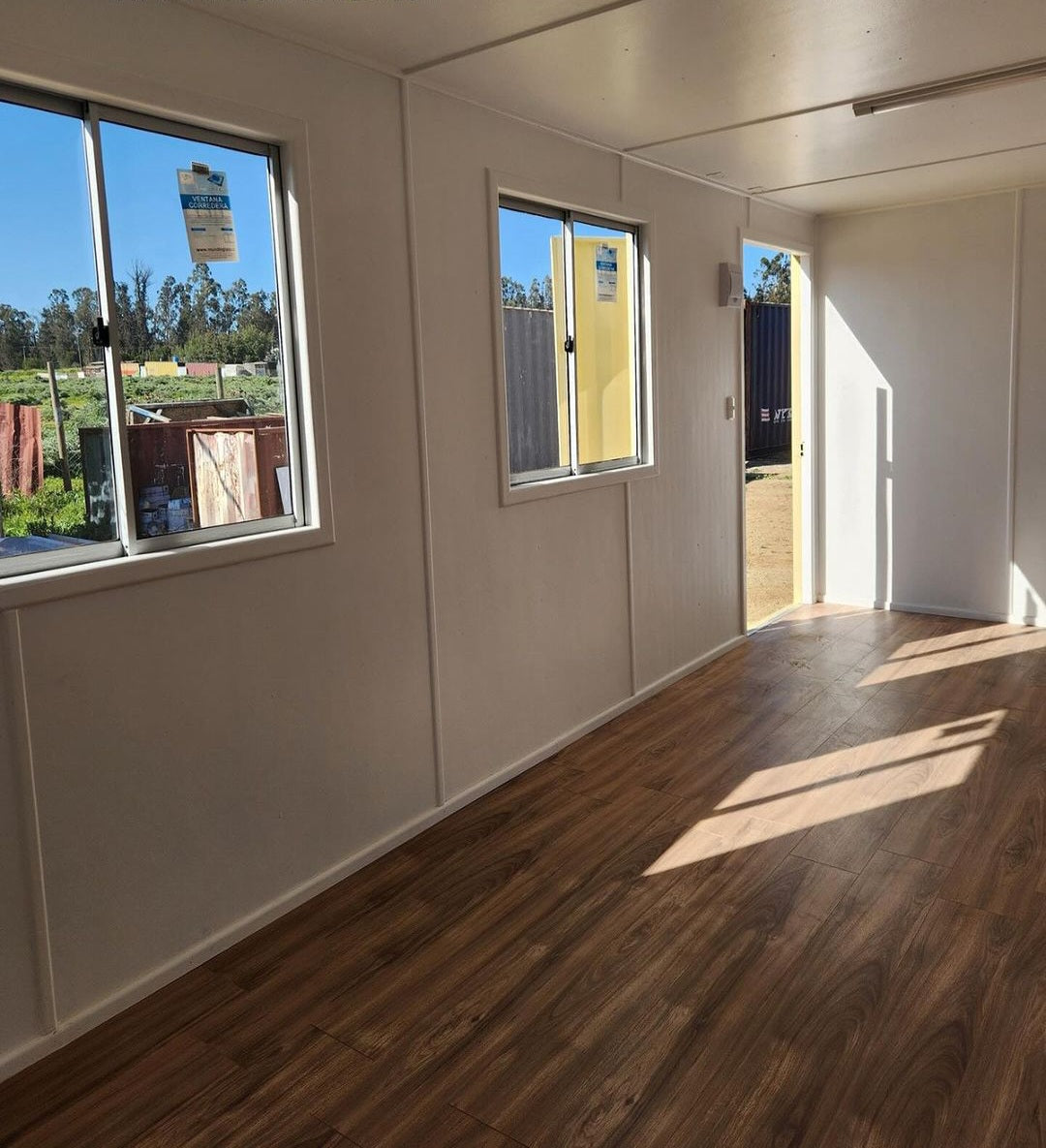 Contenedor de oficinas de 20 pies con aire acondicionado (Ref: 1301632)