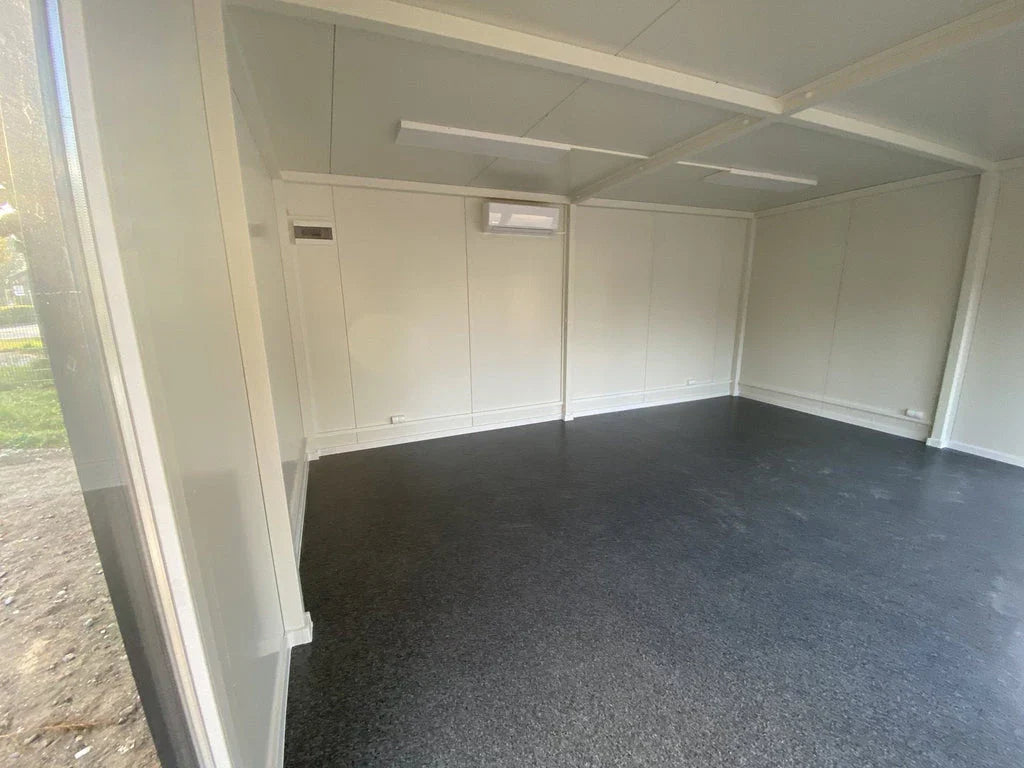 Contenedor de oficina tipo “Londres”, 6,00 x 5,00 m